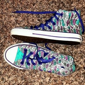 Converse shoes Size 3